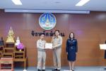 รับประกาศนียบัตรเชิดชูเกียรติและลงนามบันทึกข้อตกลง (MOU)